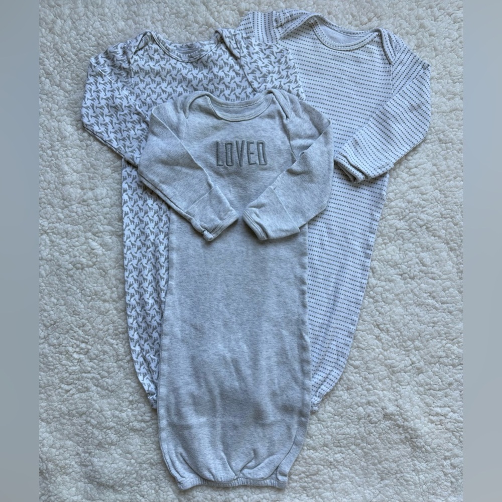 Simple Joys by Carter’s 3 pack Sleep Gowns